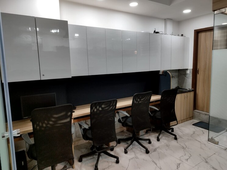 Team Area, janakpuri Commercial Office Space 1800 Sq.Ft. In Janakpuri Delhi 9601612