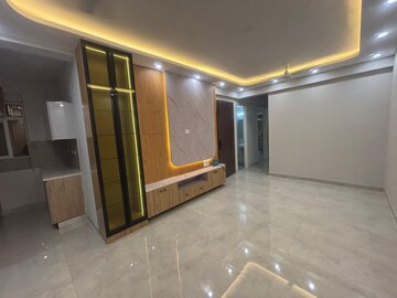Room in 2 BHK Apartment at Signature Global City, Sector 37d – for Rent