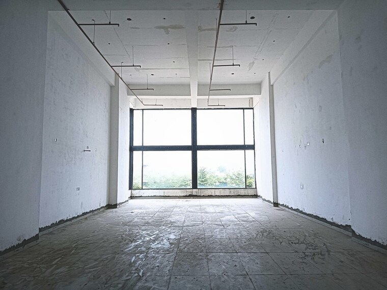 Room, aerocity Commercial Showroom 1620 Sq.Ft. In Aerocity Mohali 9601266