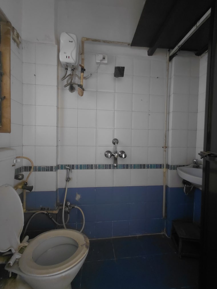 Master Bedroom, ashok-enclave-malad-west 2 Bedroom 650 Sq.Ft. Apartment In Malad West Mumbai 9601652