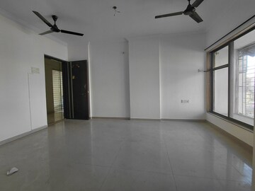Room in 2 BHK Apartment at Ashok Enclave Malad West, Malad West – for Rent