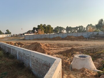 Plot Area in 3 BHK Builder Floor at Pataudi – for Sale