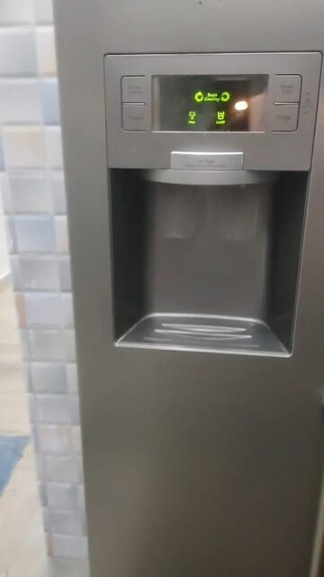 Furnished Amenities in 3 BHK Builder Floor at Vasant Kunj Enclave – for Rent