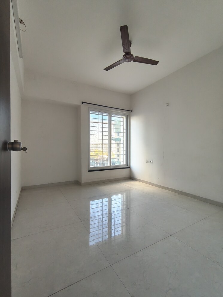 Room, majestique-towers 3 Bedroom 1000 Sq.Ft. Apartment In Kharadi Pune 9602009