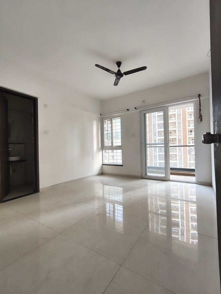 Room, majestique-towers 3 Bedroom 1000 Sq.Ft. Apartment In Kharadi Pune 9602009