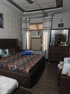 Bedroom in 5 BHK Independent House at Patiala Road – for Sale