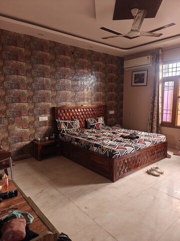 Bedroom in 5 BHK Independent House at Patiala Road – for Sale