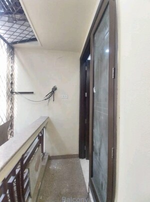 Furnished Amenities in 2 BHK Builder Floor at Saket – for Rent