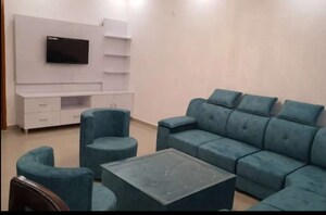 Living Room in 3 BHK Apartment at Gomti Nagar – for Rent