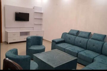 Living Room in 3 BHK Apartment at Gomti Nagar – for Rent