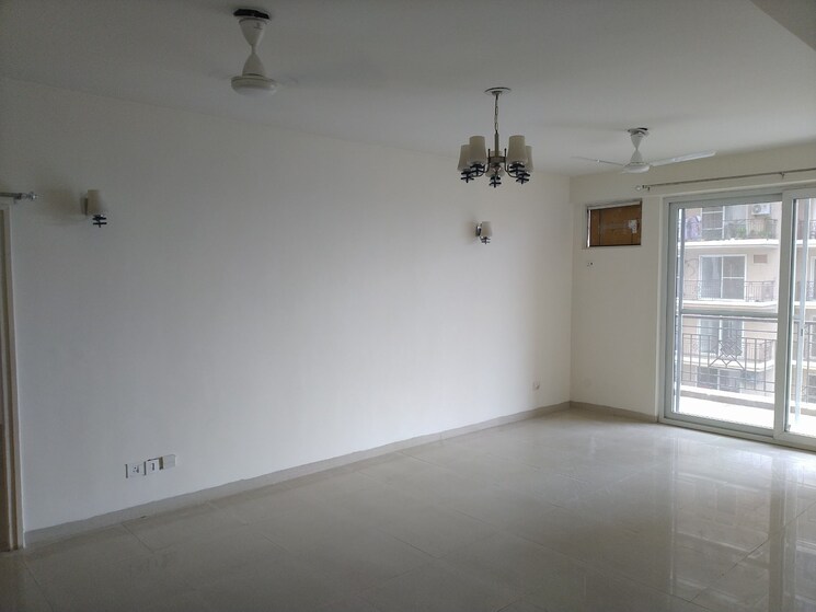 Room, tulip-purple 4 Bedroom 2400 Sq.Ft. Apartment In Sector 69 Gurgaon 9602031