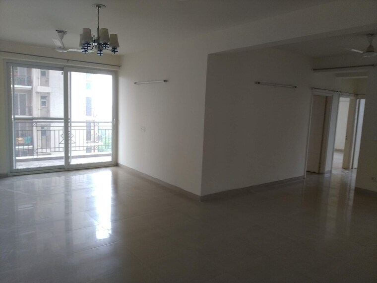 Room, tulip-purple 4 Bedroom 2400 Sq.Ft. Apartment In Sector 69 Gurgaon 9602031
