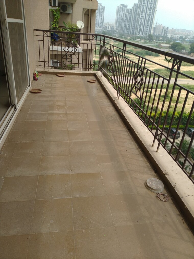 Balcony, tulip-purple 4 Bedroom 2400 Sq.Ft. Apartment In Sector 69 Gurgaon 9602031