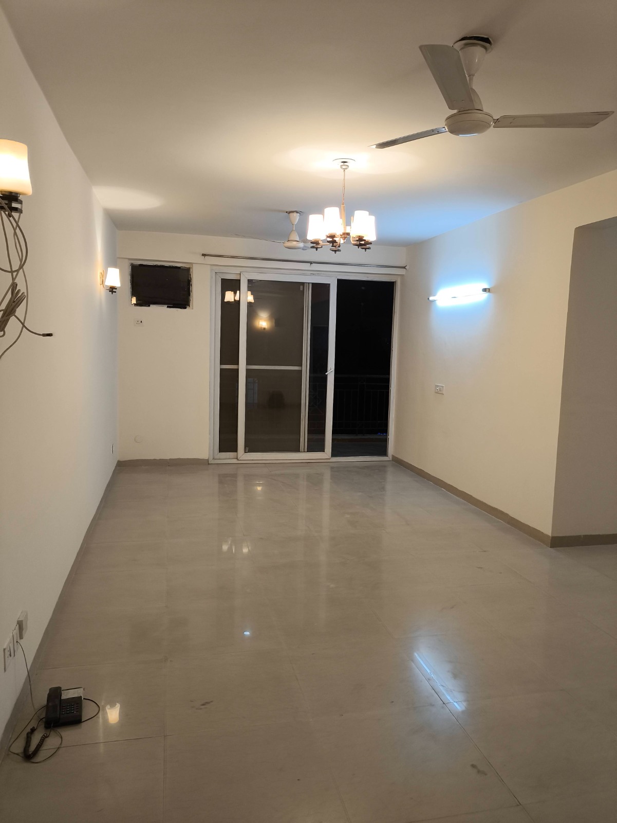 4 BHK + Servant Room Apartment For Rent in Tulip Purple