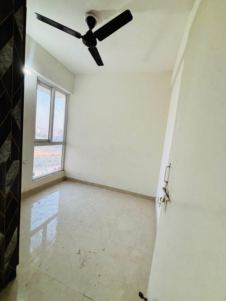 Room, signature-global-prime 3 Bedroom 716 Sq.Ft. Apartment In Sector 63a Gurgaon 9602073