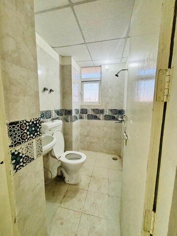 Bathroom in 3 BHK Apartment at Signature Global Prime, Sector 63a – for Rent