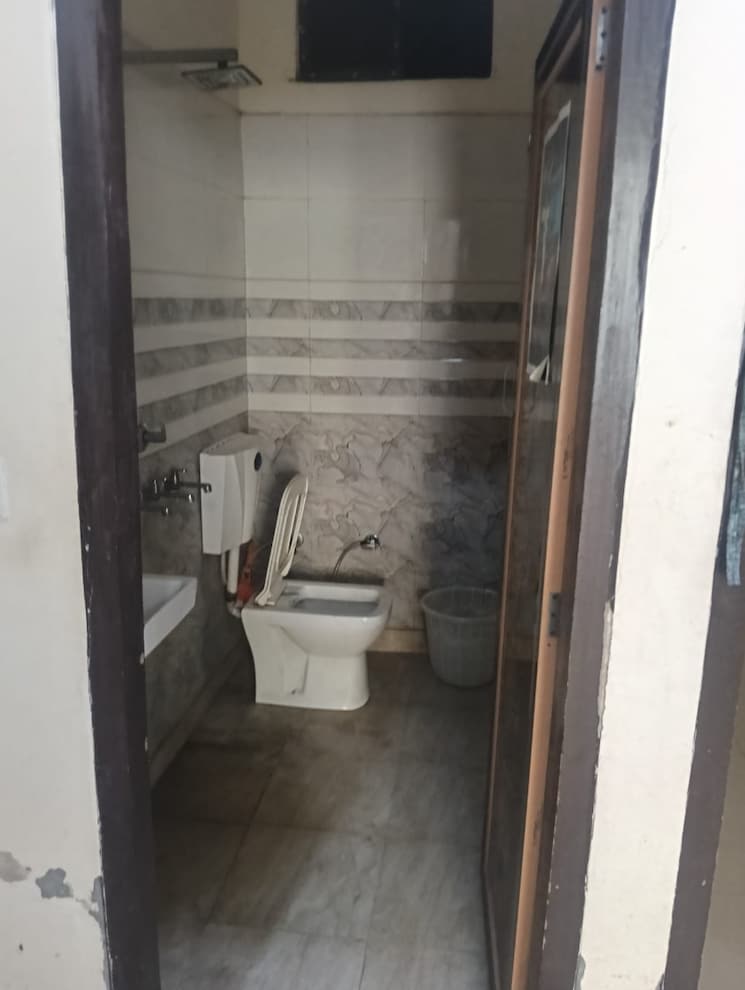 Bathroom, burari 2.5 Bedroom 79 Sq.Yd. Builder Floor In Burari Delhi 9602177