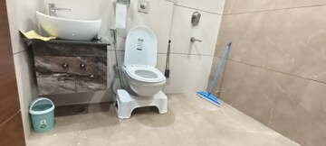 Master Bedroom in 2 BHK Builder Floor at Janakpuri – for Rent