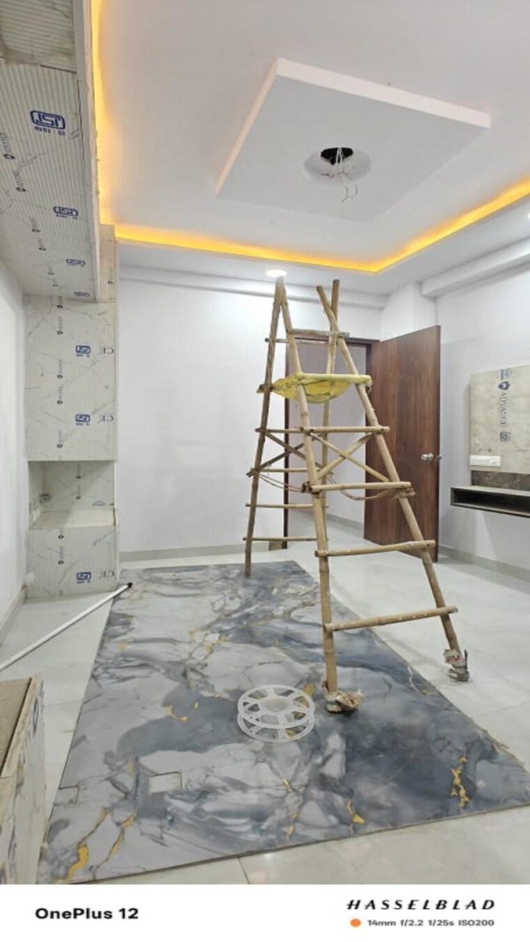 undefined, sector 73 2 Bedroom 1000 Sq.Ft. Builder Floor In Sector 73 Noida 9602088