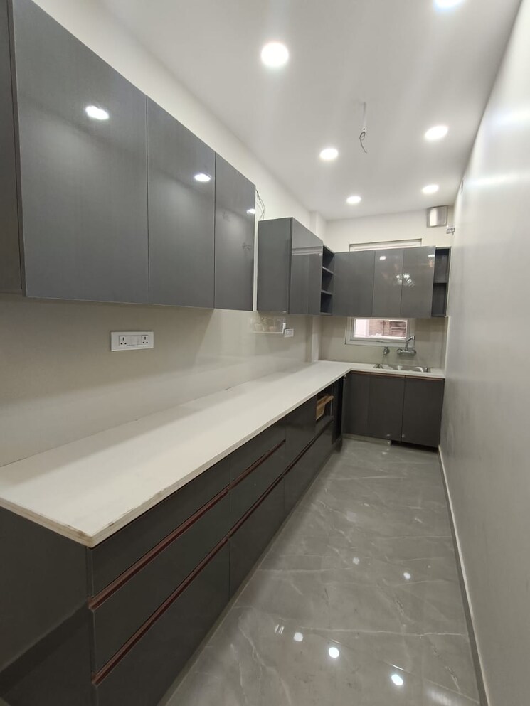 Kitchen, janakpuri 2 Bedroom 900 Sq.Ft. Builder Floor In Janakpuri Delhi 9602142