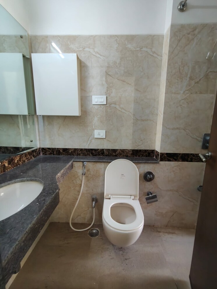 Bathroom, k-raheja-heights 2 Bedroom 1250 Sq.Ft. Apartment In Malad East Mumbai 9602139