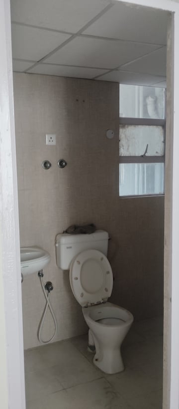 Bathroom in 2 BHK Apartment at Signature Global Signum 107, Sector 107 – for Rent