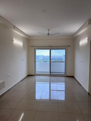 Room in 4 BHK Apartment at Nitesh Caesars Palace, Kanakapura Road – for Rent