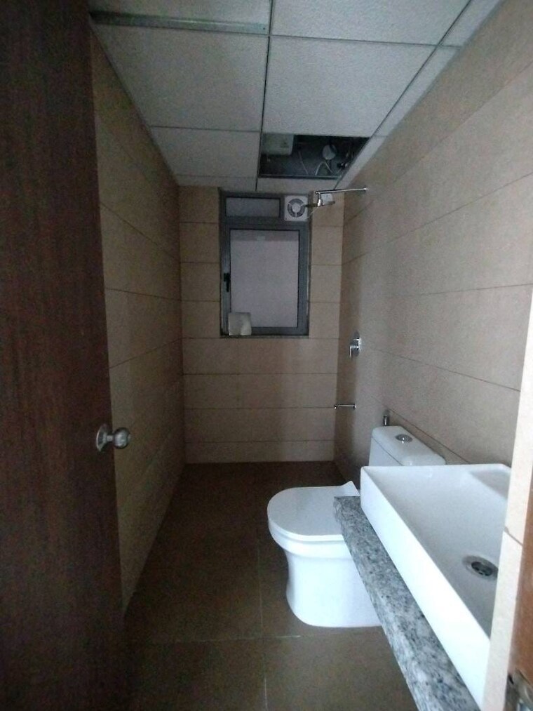 Bathroom, kalpataru-immensa-d 2 Bedroom 663 Sq.Ft. Apartment In Kolshet Road Thane 9602157