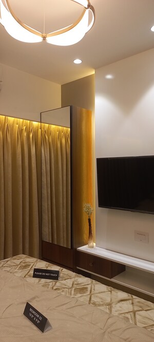 Room in 2 BHK Apartment at CCI Rivali Park, Borivali East – for Sale