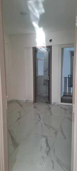 Room in 2.5 BHK Builder Floor at Smart World Gems, Sector 89 – for Sale