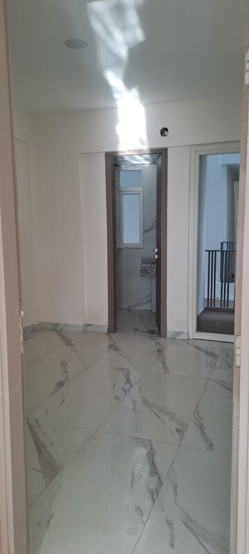 Room in 2.5 BHK Builder Floor at Smart World Gems, Sector 89 – for Sale