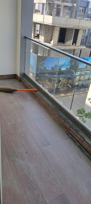 Balcony in 2.5 BHK Builder Floor at Smart World Gems, Sector 89 – for Sale