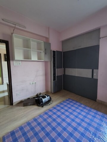 Room in 2 BHK Apartment at Sawkuchi – for Rent