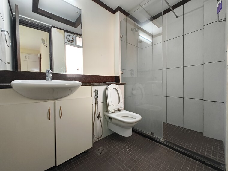 Attached Bathroom, anant-raj-the-estate-floors 3.5 Bedroom 1875 Sq.Ft. Apartment In Sector 63a Gurgaon 9602373