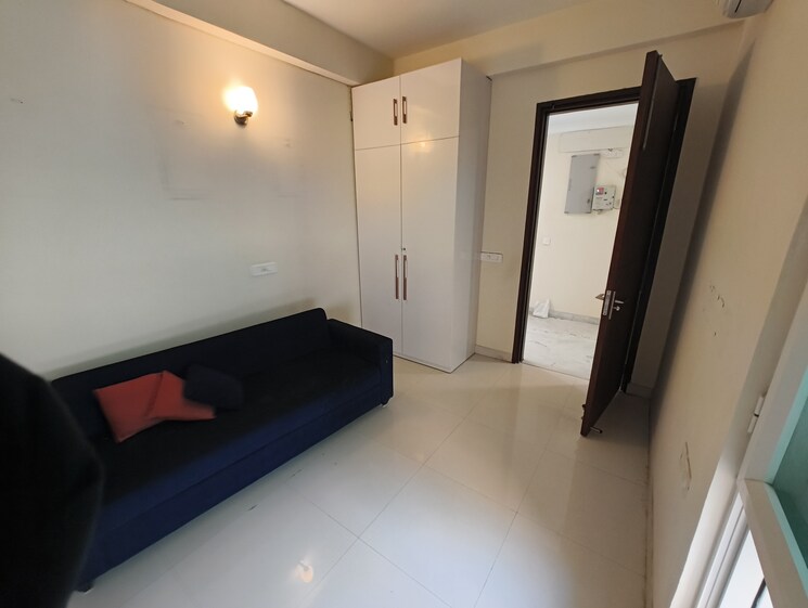 Living Room, anant-raj-the-estate-floors 3.5 Bedroom 1875 Sq.Ft. Apartment In Sector 63a Gurgaon 9602373