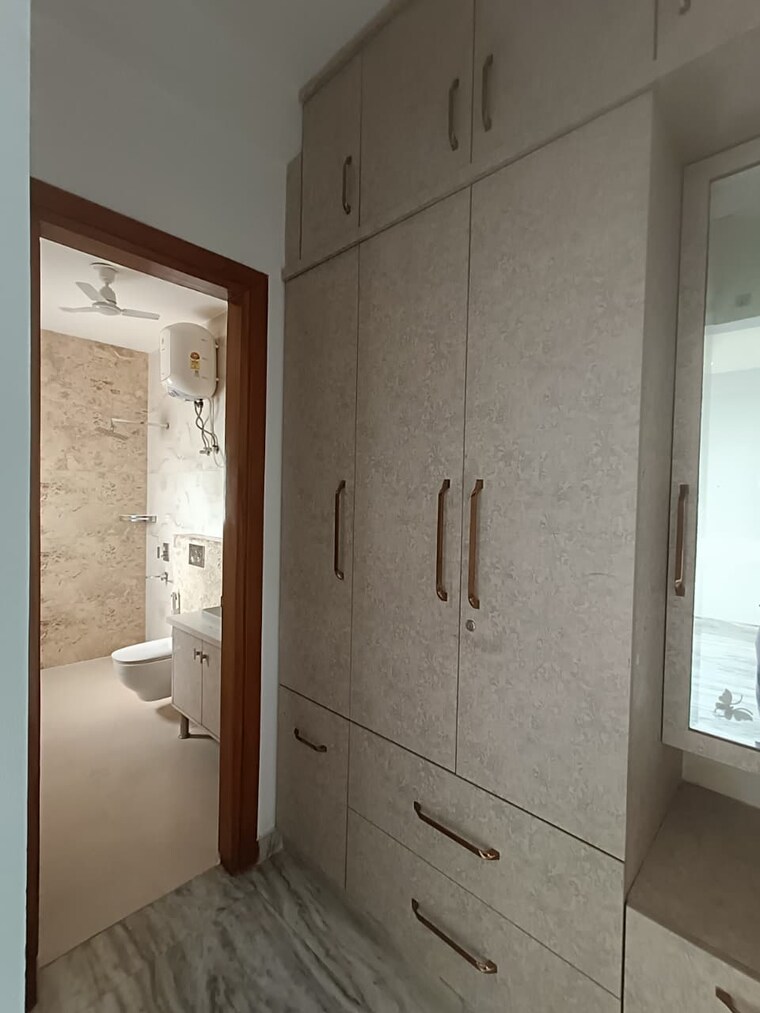 Bathroom, ardee-city 3 Bedroom 2850 Sq.Ft. Apartment In Sector 52 Gurgaon 9602371