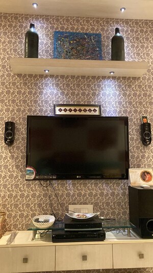 Furnished Amenities in 3 BHK Apartment at ATS Green II, Sector 50 – for Rent