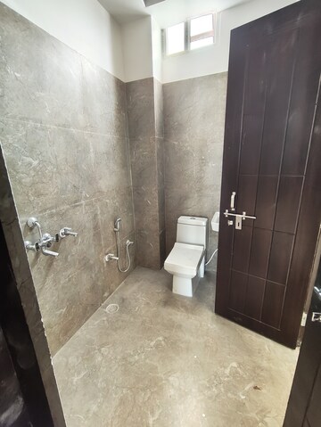 Bathroom in 4 BHK Independent House at Jankipuram Extension – for Sale