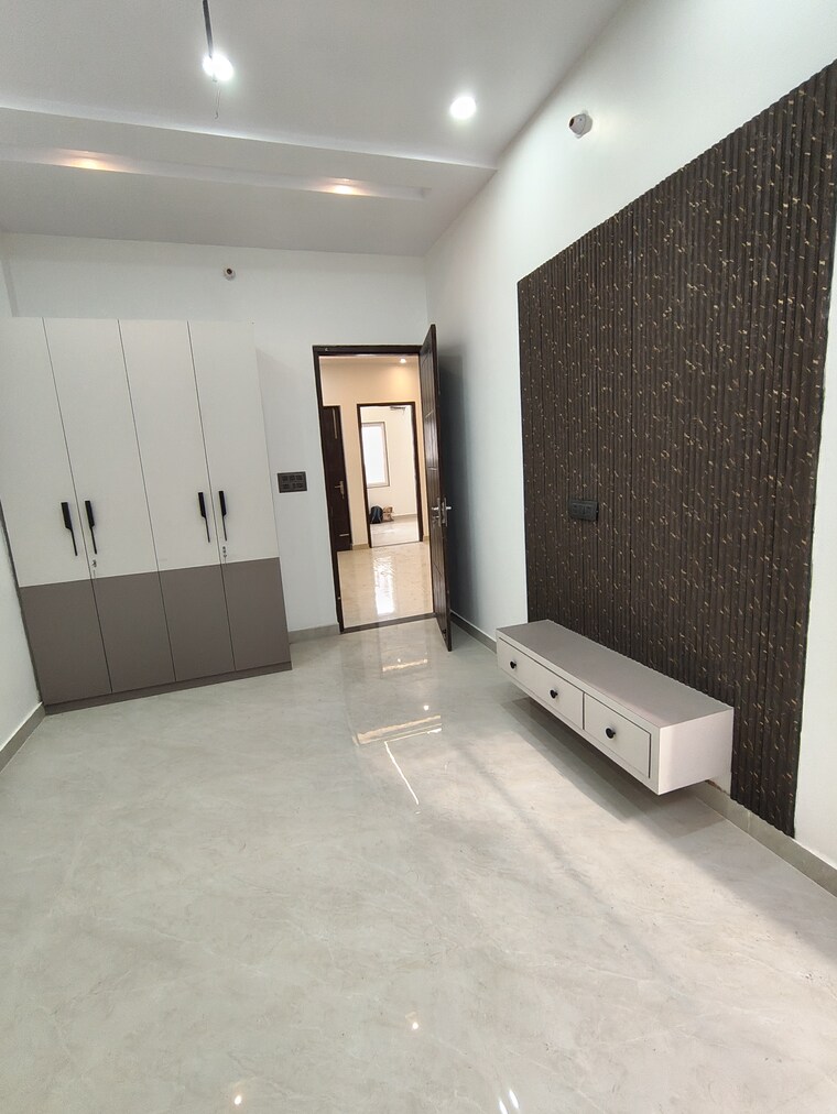 Room, jankipuram extension 4 Bedroom 1070 Sq.Ft. Independent House In Jankipuram Extension Lucknow 9602439