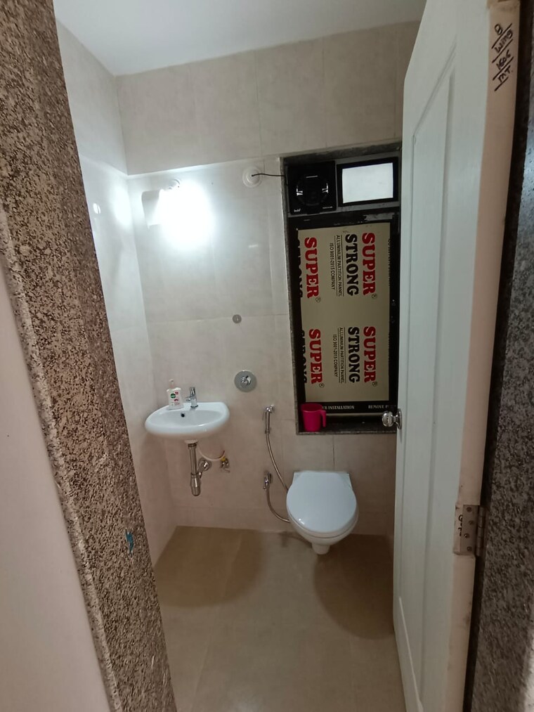 Bathroom, bg-shirke-monte-verita 2 Bedroom 632 Sq.Ft. Apartment In Borivali East Mumbai 9602400