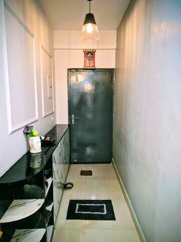 Team Area in 2 BHK Apartment at Suncity Avenue 76, Sector 76 – for Rent