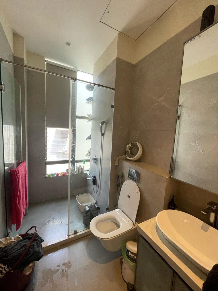 Bathroom, deepak-silverene 1 Bedroom 600 Sq.Ft. Apartment In Bandra West Mumbai 9602454