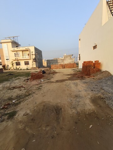  Plot – Exterior View View at Jankipuram Extension - for Sale