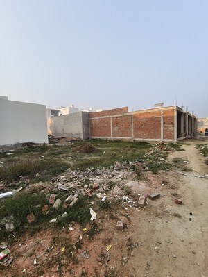  Plot – Exterior View View at Jankipuram Extension - for Sale