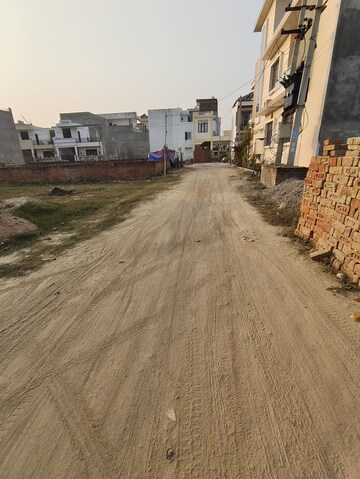  Plot – Exterior View View at Jankipuram Extension - for Sale