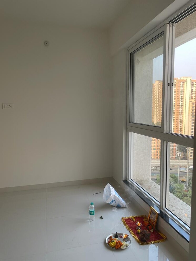 Room, godrej-emerald 2 Bedroom 670 Sq.Ft. Apartment In Ghodbunder Road Thane 9602460