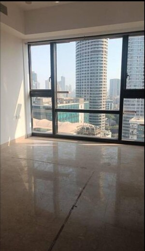Room in 3 BHK Apartment at Lodha Complex Lower Parel, Lower Parel – for Rent