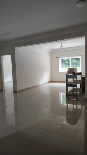 Room in 2 BHK Apartment at Mantri Webcity, Hennur – for Rent