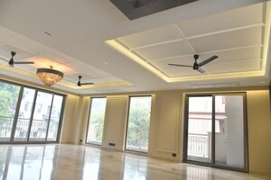 Room in 4 BHK Builder Floor at Jasola – for Sale