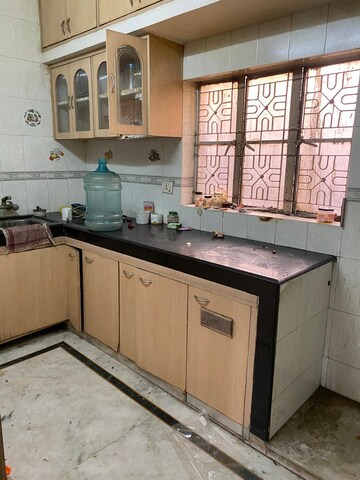 Kitchen in 2.5 BHK Apartment at Uma Cooperative Society, Mayur Vihar 1 – for Sale